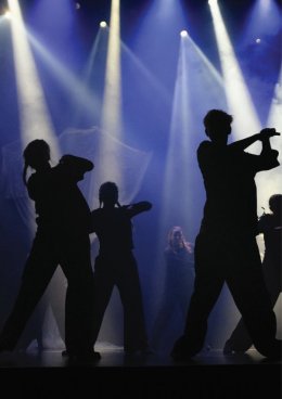 "W sieci". Prapremiera spektaklu Teatru Tańca Sortownia
